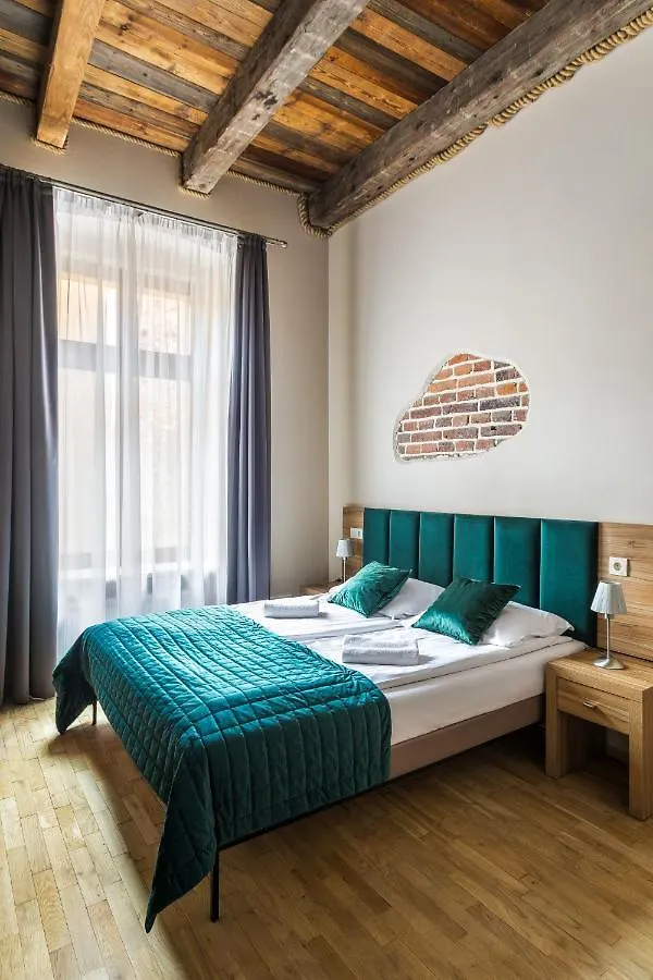 ***  Aparthotel Pergamin Cracovia Polonia